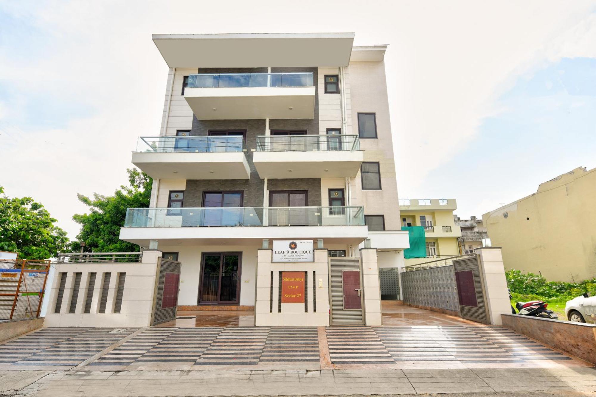 Hotel Leaf 9 Boutique, Near Golf Course Road And Galleria Market 구르가온 외부 사진